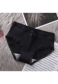 Intica - Majtki prążkowane o średnim stanie z miękkiego materiału Norina. Kolor: czarny. Materiał: materiał, prążkowany. Wzór: prążki