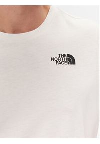 The North Face T-Shirt Foundation Graphic NF0A86XJ Biały Regular Fit. Kolor: biały. Materiał: syntetyk, bawełna