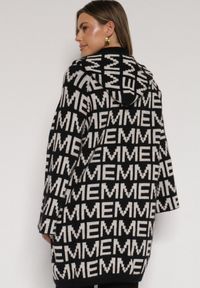 Born2be - Czarno-Biały Rozpinany Kardigan z Kapturem z Motywem Liter Belletusa. Okazja: na co dzień. Typ kołnierza: kaptur. Kolor: czarny. Materiał: jeans. Styl: casual #3