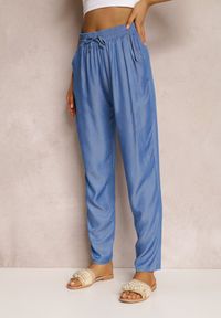 Renee - Niebieskie Spodnie Andratea. Kolor: niebieski. Materiał: tkanina, wiskoza, guma. Długość: długie. Wzór: aplikacja. Sezon: wiosna, lato #5