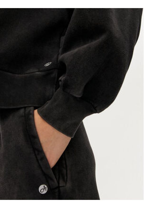 Deha Bluza C12131 Czarny Regular Fit. Kolor: czarny. Materiał: bawełna