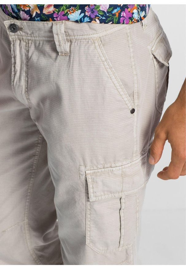 bonprix - Długie bermudy bojówki Regular Fit. Kolor: szary. Długość: długie