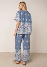 Born2be - Niebieski Komplet Wiskozowy Szerokie Spodnie i Luźna Bluzka z Nadrukiem Paisley Thela. Kolekcja: plus size. Kolor: niebieski. Materiał: wiskoza. Wzór: nadruk, paisley #4