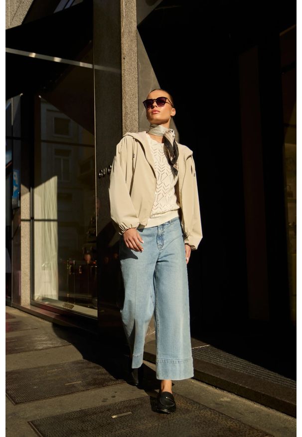 MOODO - Jeansy z szerokimi nogawkami jasnoniebieskie. Kolor: niebieski