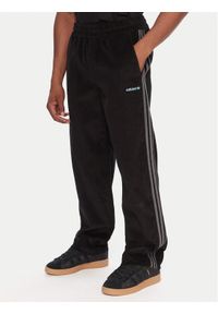 Adidas - adidas Spodnie dresowe Corduroy JX3107 Czarny Regular Fit. Kolor: czarny. Materiał: bawełna