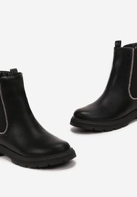 Born2be - Czarne Botki z Elastyczną Wstawką z Cyrkoniami Selarione. Kolor: czarny. Wzór: aplikacja. Styl: elegancki