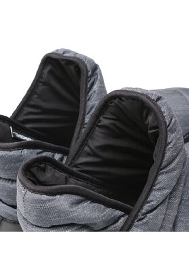 The North Face Kapcie Thermoball Traction Bootie NF0A331H4111 Szary. Kolor: szary. Materiał: materiał
