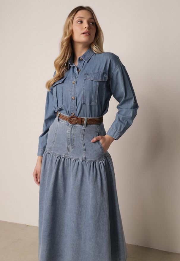 Born2be - Niebieska Bawełniana Spódnica Jeansowa z Rozkloszowanym Dołem i Plecionym Paskiem Doriame. Okazja: na co dzień, do pracy. Kolor: niebieski. Materiał: jeans, bawełna. Wzór: aplikacja. Styl: casual