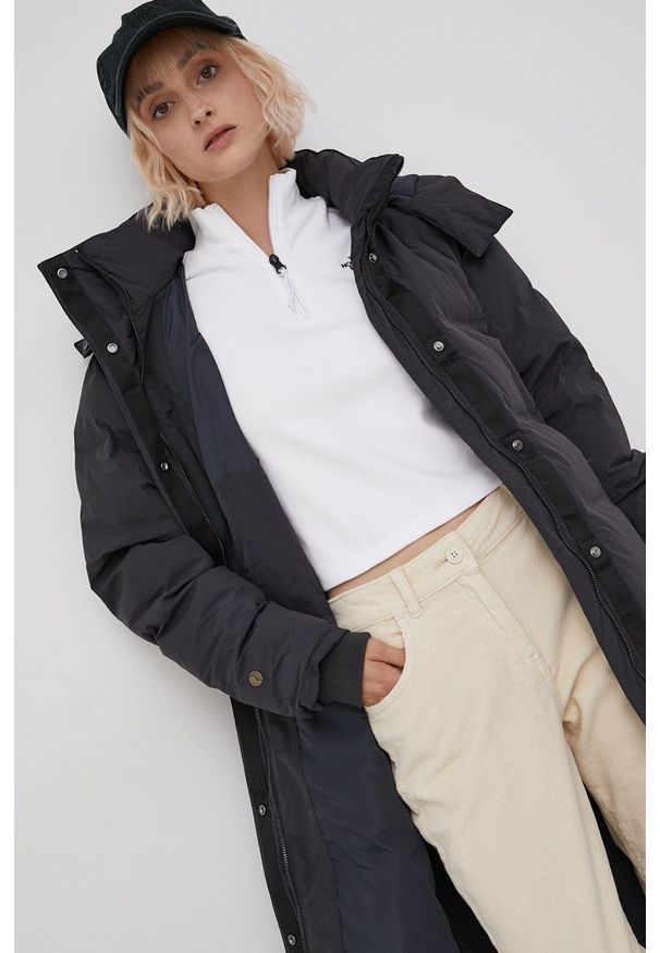 Superdry - Kurtka. Okazja: na co dzień. Kolor: czarny. Materiał: puch. Sezon: zima. Styl: casual