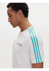 Adidas - adidas T-Shirt Mercedes - AMG Petronas Formula One Team DNA JV5457 Biały Regular Fit. Kolor: biały. Materiał: bawełna