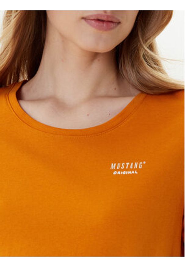 Mustang T-Shirt Alma 1016155 Pomarańczowy Regular Fit. Kolor: pomarańczowy. Materiał: bawełna