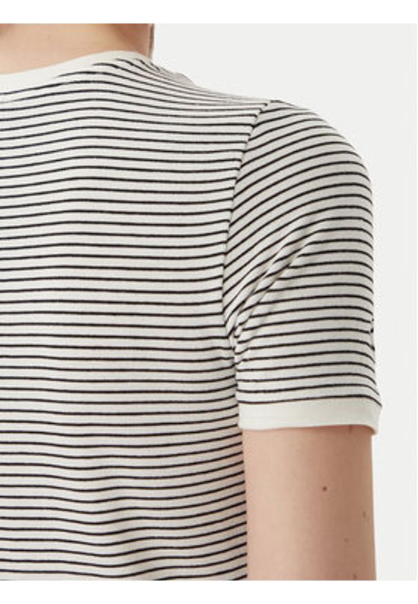 only - ONLY T-Shirt Tine 15315406 Czarny Regular Fit. Kolor: czarny. Materiał: wiskoza