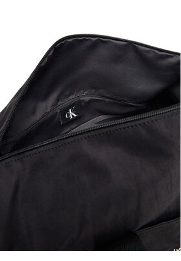 Calvin Klein Torba Bold Weekender LV04D3115G Czarny. Kolor: czarny. Materiał: materiał