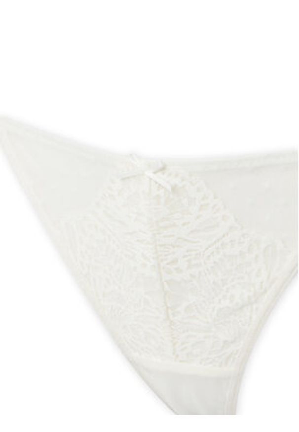 Hunkemöller Stringi 302385 Écru. Materiał: syntetyk