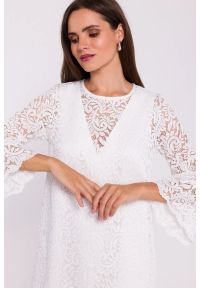 Stylove - Zjawiskowa sukienka koronkowa trapezowa w kolorze ecru. Materiał: koronka. Wzór: koronka, gładki. Typ sukienki: trapezowe. Styl: elegancki, klasyczny