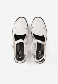 Renee - Białe Sandały na Słupku z Geometryczną Cholewką Aiganele. Zapięcie: sprzączka. Kolor: biały. Materiał: jeans. Wzór: geometria. Obcas: na słupku. Styl: klasyczny. Wysokość obcasa: średni #2