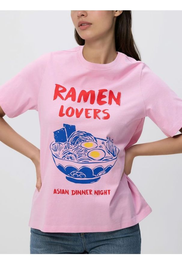 Reserved - Bawełniany t-shirt z nadrukiem - różowy. Kolor: różowy. Materiał: bawełna. Wzór: nadruk