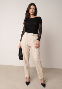 Born2be - Czarna Koronkowa Elegancka Bluzka z Wywiniętym Dekoltem Zinvalur. Okazja: na co dzień, na imprezę. Kolor: czarny. Materiał: koronka. Styl: elegancki #4