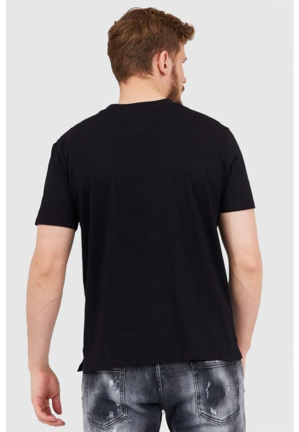 Valentino Garavani - VALENTINO GARAVANI Czarny t-shirt męski z ćwiekami. Kolor: czarny. Materiał: prążkowany