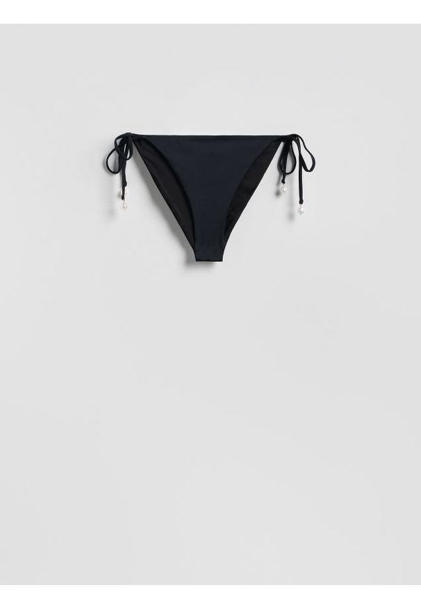 Reserved - Dół od bikini z ochroną UV - czarny. Stan: obniżony. Kolor: czarny. Materiał: materiał. Wzór: gładki