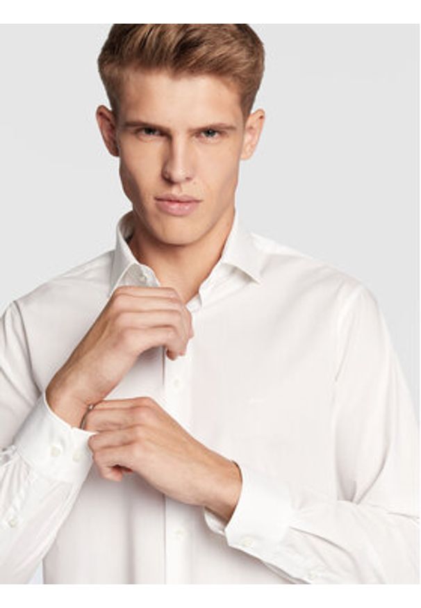 Michael Kors Koszula MD0MD90435 Biały Modern Fit. Kolor: biały. Materiał: bawełna