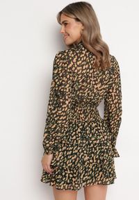 Born2be - Beżowo-Zielona Rozkloszowana Sukienka Mini w Modny Print Ozdobiona Brokatem Ifigentta. Kolor: beżowy. Wzór: nadruk, aplikacja. Długość: mini #7