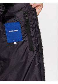 Jack & Jones - Jack&Jones Kurtka zimowa 12238878 Czarny Regular Fit. Kolor: czarny. Materiał: syntetyk. Sezon: zima