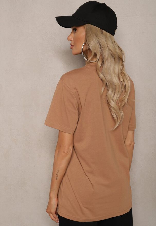Renee - Brązowa Koszulka z Bawełny o Fasonie T-shirt Lormarka. Okazja: na co dzień. Kolor: brązowy. Materiał: bawełna. Styl: klasyczny, casual