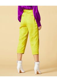 Manila Grace - MANILA GRACE - Żółte spodnie z paskiem. Stan: podwyższony. Kolor: żółty. Wzór: motyw zwierzęcy. Sezon: wiosna #3