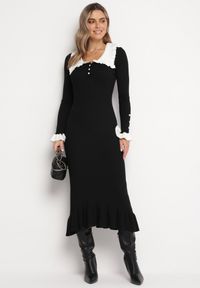 Born2be - Czarna Prążkowana Sukienka Midi z Kołnierzykiem z Guzikami i Falbanką Prestaria. Okazja: do pracy, na spotkanie biznesowe. Kolor: czarny. Materiał: prążkowany. Styl: biznesowy. Długość: midi #4