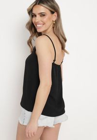 Born2be - Czarny Top z Bawełny i Wiskozy z Ozdobnymi Guzikami Wardia. Okazja: na co dzień. Kolor: czarny. Materiał: bawełna, wiskoza. Wzór: aplikacja. Styl: casual, elegancki #7