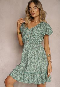 Renee - Zielona Sukienka z Bawełny w Kwiaty z Gumką w Talii Ozdobiona Falbanami Neliera. Okazja: na co dzień. Typ kołnierza: kołnierz z falbankami. Kolor: zielony. Materiał: bawełna. Długość rękawa: krótki rękaw. Wzór: aplikacja, kwiaty. Styl: casual, elegancki #5