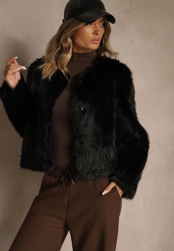 Renee - Czarna Kurtka Futerko o Prostym Fasonie z Okrągłym Dekoltem Iddane. Okazja: na imprezę, na co dzień. Kolor: czarny. Materiał: futro. Styl: casual, elegancki, wizytowy