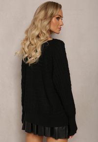 Renee - Czarny Dzianinowy Sweter z Rękawami typu Nietoperz Cascapia. Kolor: czarny. Materiał: dzianina. Styl: klasyczny