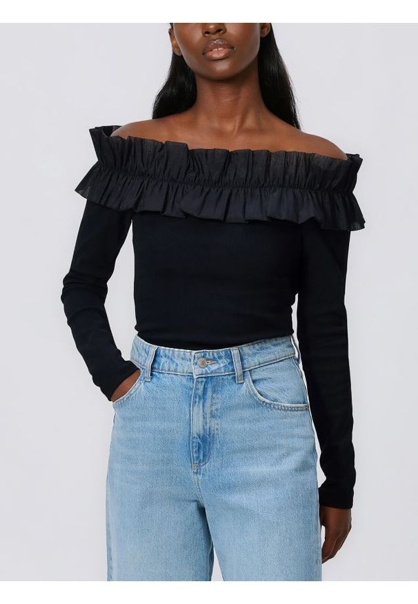 Reserved - Longsleeve z ozdobnym dekoltem - czarny. Kolor: czarny. Materiał: dzianina, bawełna. Długość rękawa: długi rękaw