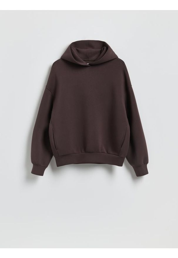Reserved - Gładka bluza z kapturem - ciemnobrązowy. Typ kołnierza: kaptur. Kolor: brązowy. Materiał: bawełna, dzianina. Wzór: gładki