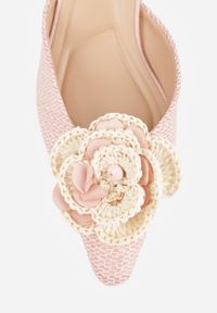 Renee - Różowe Sandały Slingback na Kaczuszce z Tweedowymi Wstawkami i Kwiatem 3D Zehe. Okazja: na co dzień, na imprezę. Zapięcie: bez zapięcia. Kolor: różowy. Materiał: jeans, koronka. Wzór: kwiaty. Obcas: na szpilce. Styl: elegancki, casual #5