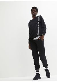 bonprix - Luźniejsza koszulka sportowa. Kolor: czarny. Długość rękawa: długi rękaw. Długość: długie. Styl: sportowy #3