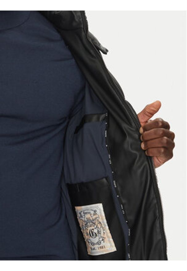 Guess Kurtka zimowa M4BL33 WGJB0 Czarny Regular Fit. Kolor: czarny. Materiał: syntetyk. Sezon: zima