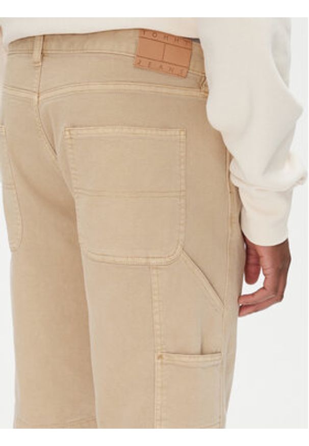 Tommy Jeans Szorty materiałowe Jaimie DM0DM21951 Beżowy Slim Fit. Kolor: beżowy. Materiał: bawełna