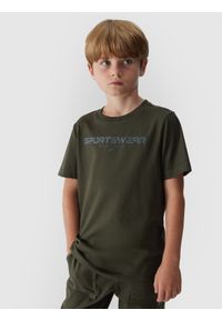 4f - T-shirt z nadrukiem chłopięcy. Kolor: brązowy, oliwkowy, wielokolorowy. Materiał: bawełna. Wzór: nadruk