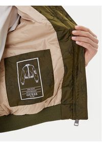 Guess Kurtka bomber W5YL08 WHDK2 Khaki Regular Fit. Kolor: brązowy. Materiał: syntetyk