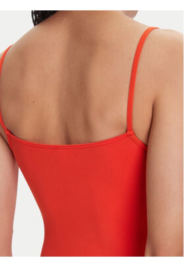Wolford Sukienka codzienna Strap Fatal 57185 Czerwony Slim Fit. Okazja: na co dzień. Kolor: czerwony. Materiał: syntetyk. Typ sukienki: proste. Styl: casual