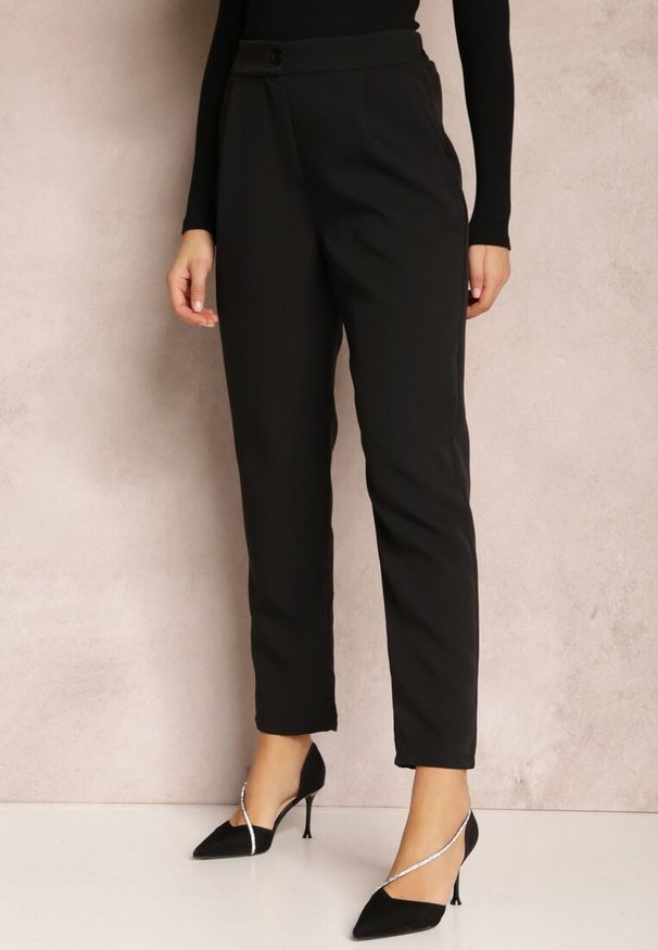 Renee - Czarne Spodnie Cygaretki Zalko. Okazja: na co dzień. Kolor: czarny. Styl: klasyczny, elegancki, casual