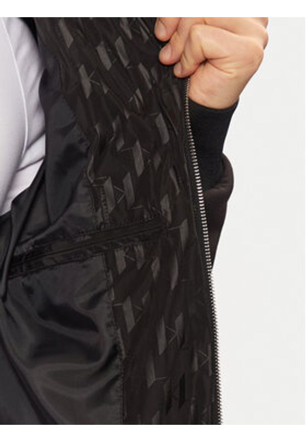 Karl Lagerfeld - KARL LAGERFELD Kurtka przejściowa 505098 551517 Czarny Regular Fit. Typ kołnierza: dekolt w karo. Kolor: czarny. Materiał: syntetyk
