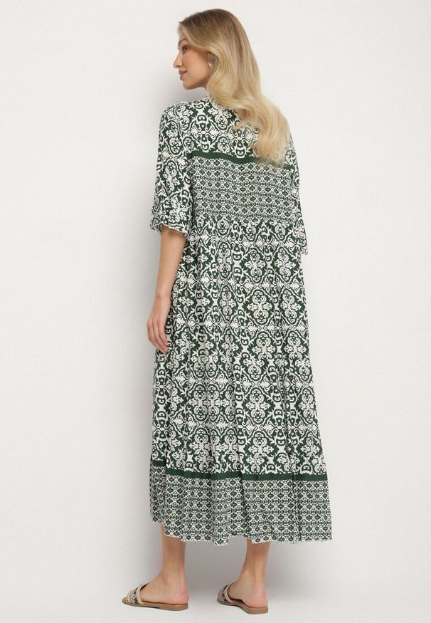 Born2be - Zielona Bawełniana Sukienka w Stylu Boho z Wiązaniem Przy Dekolcie Orradelle. Okazja: na co dzień. Kolor: zielony. Materiał: bawełna. Typ sukienki: proste. Styl: boho
