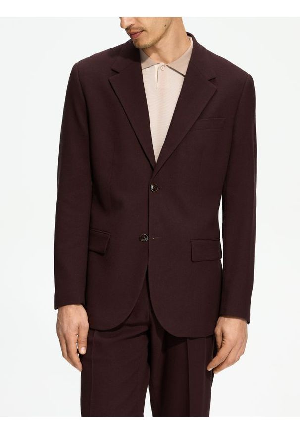 Reserved - Marynarka slim fit - mahoniowy. Kolor: brązowy. Materiał: tkanina, wiskoza