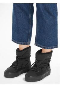 Calvin Klein Jeans Śniegowce Bold Vulc Flatf Snow Boot Wn YW0YW01181 Czarny. Kolor: czarny. Materiał: materiał