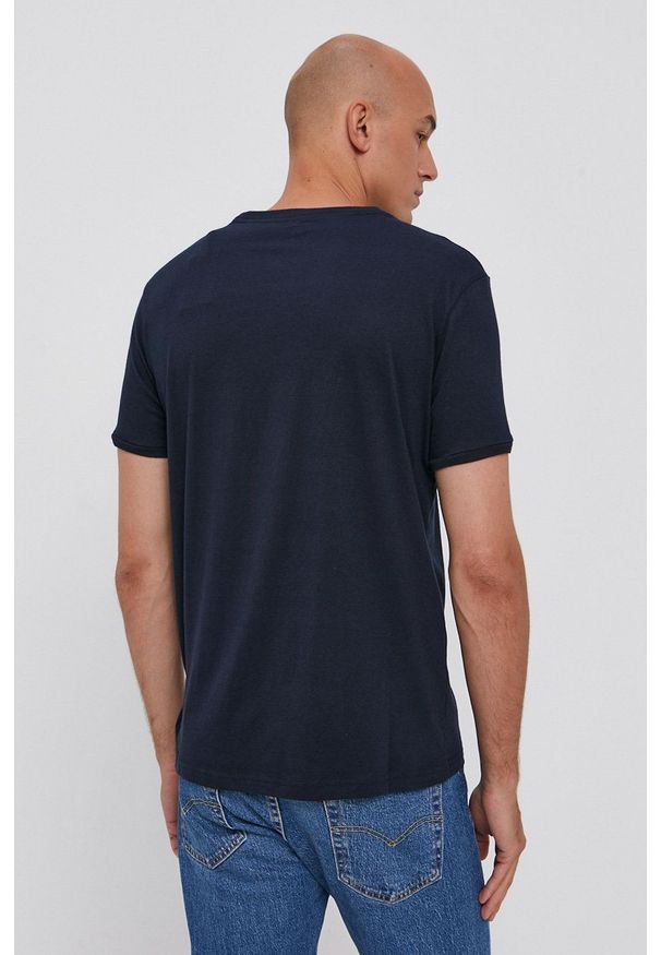 TOMMY HILFIGER - Tommy Hilfiger - T-shirt. Okazja: na co dzień. Kolor: niebieski. Materiał: włókno, skóra. Wzór: nadruk. Styl: casual