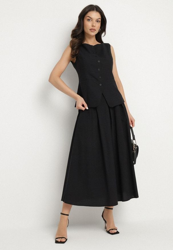 Born2be - Czarna Rozpinana Kamizelka z Imitacją Kieszeni Haladiela. Okazja: na spotkanie biznesowe, na co dzień. Kolor: czarny. Materiał: jeans. Styl: elegancki, biznesowy, klasyczny, casual